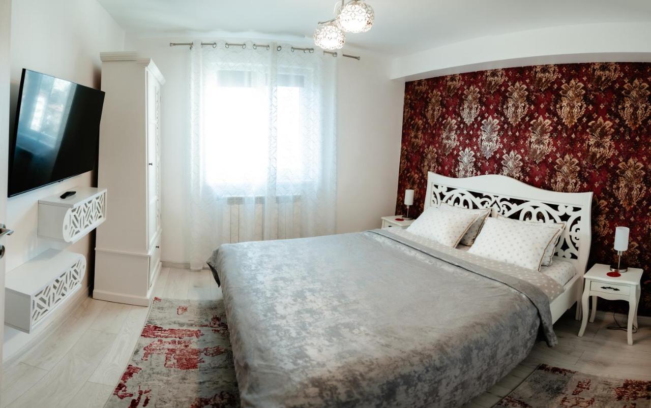 Carla'S Apart Palas-Hala Centrala 1 Bedroom - Shuttle 雅西 外观 照片